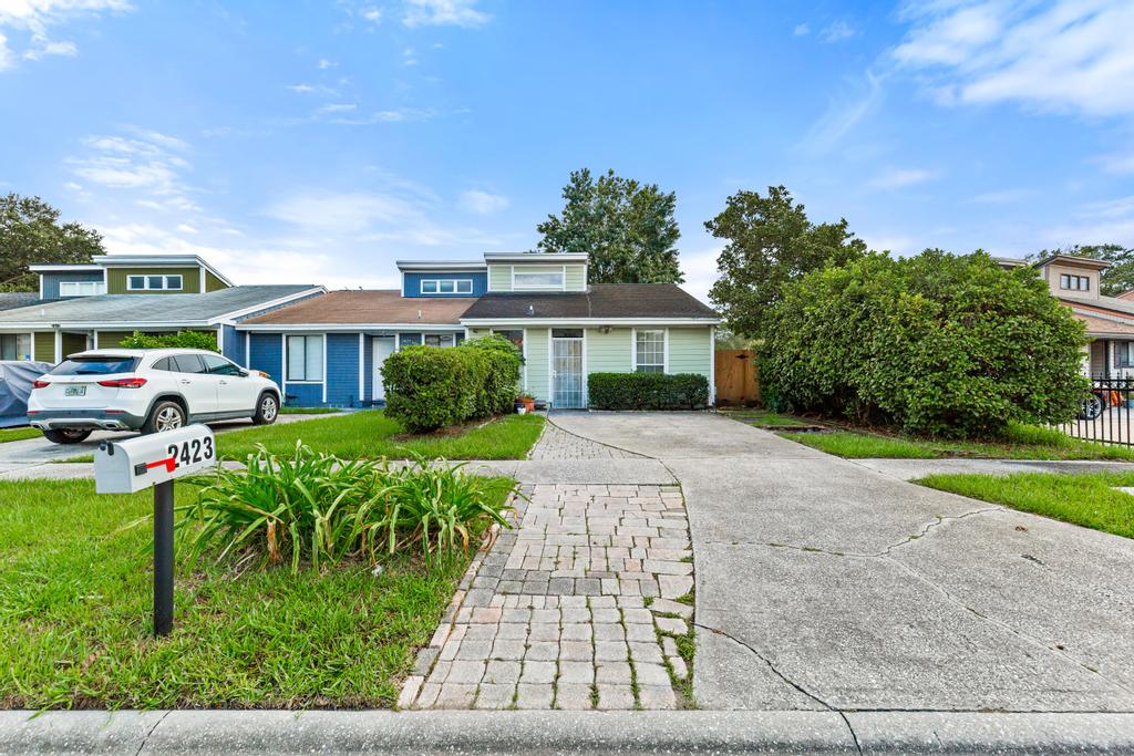 2423 North Seabury Place - 1